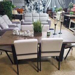 Beautiful 6 Pc Dining Set With 6 White Fabric Chairs (New)