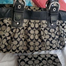 Coach purse with wallet