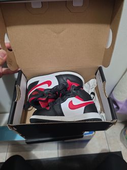 Jordan Mid 1 6c