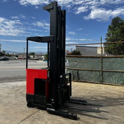 301” Raymond Reach Truck Forklift