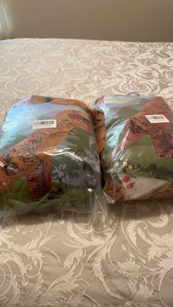 2 INFLATABLE T-REX COSTUMES
