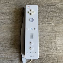 White Nintendo Wii Remote 