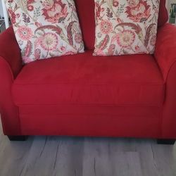 Love Seat H 26 In x L 37 In X W 52 in  Ottoma  H 17 inx 44 Lx 22 in