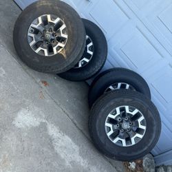 Tires & Rims Toyota