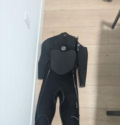 Women's Rip Curl Flashbomb 4/3 Wetsuit - Size 8 - CHEAP!