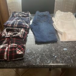 Five pairs of size 10 women’s jeans boot cut & Two Size Small Ladies Flannel Long Sleeves