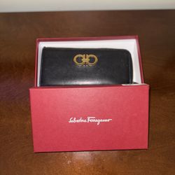 Ferragamo Wallet 