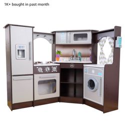 Play Kitchen 