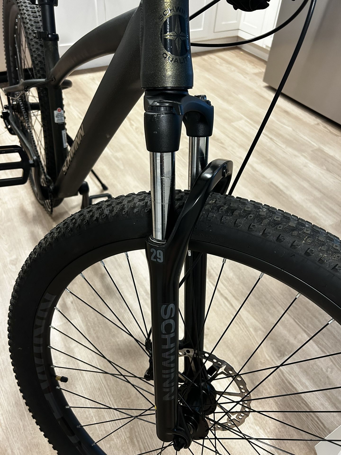 Schwinn Axum Comp, 29-in. Adult Unisex, Mountain Bike Dark Green