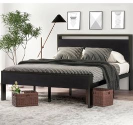 🛏️✨ QUEEN SIZE BED FRAME – $100 ✨🛏️