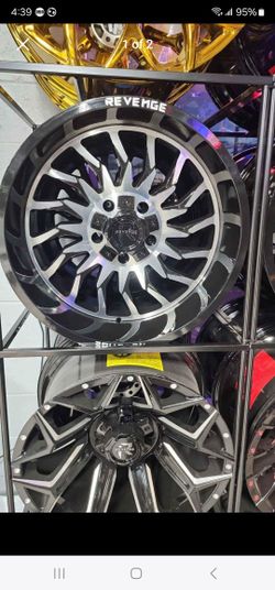Offroad RV-204 BLACK AND MILLED 5X127,5X139.7 Size 20X10 -19 ET