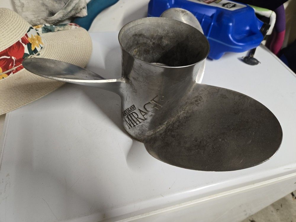 Mercruiser Alpha One Stainless Steel Prop