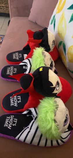 Bed slippers size 7/8 9/10