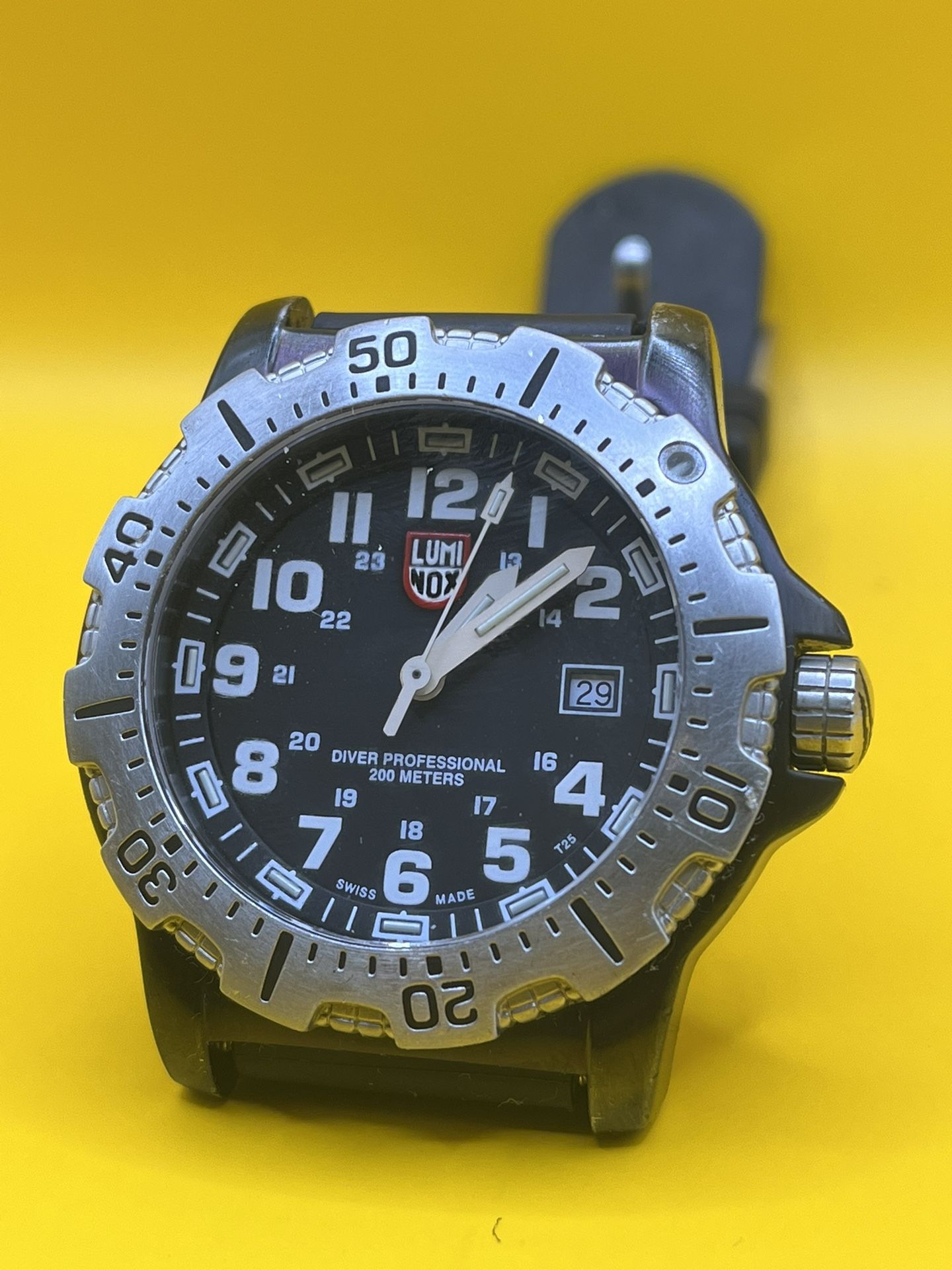 Luminox Series 8250 for Sale in San Francisco CA OfferUp
