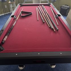 3 in 1 Includes pool, ping pong, and air hockey