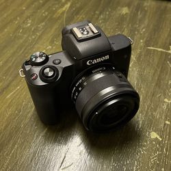 Canon M50