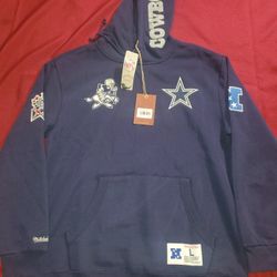 BRAND NEW MITCHELL AND NESS COWBOYS SWEATER