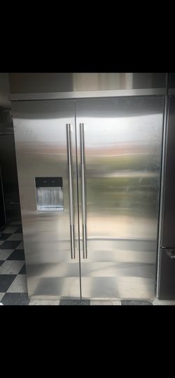 48” JennAir RISE Side By Side Built In Refrigerator With Water And Ice Dispenser