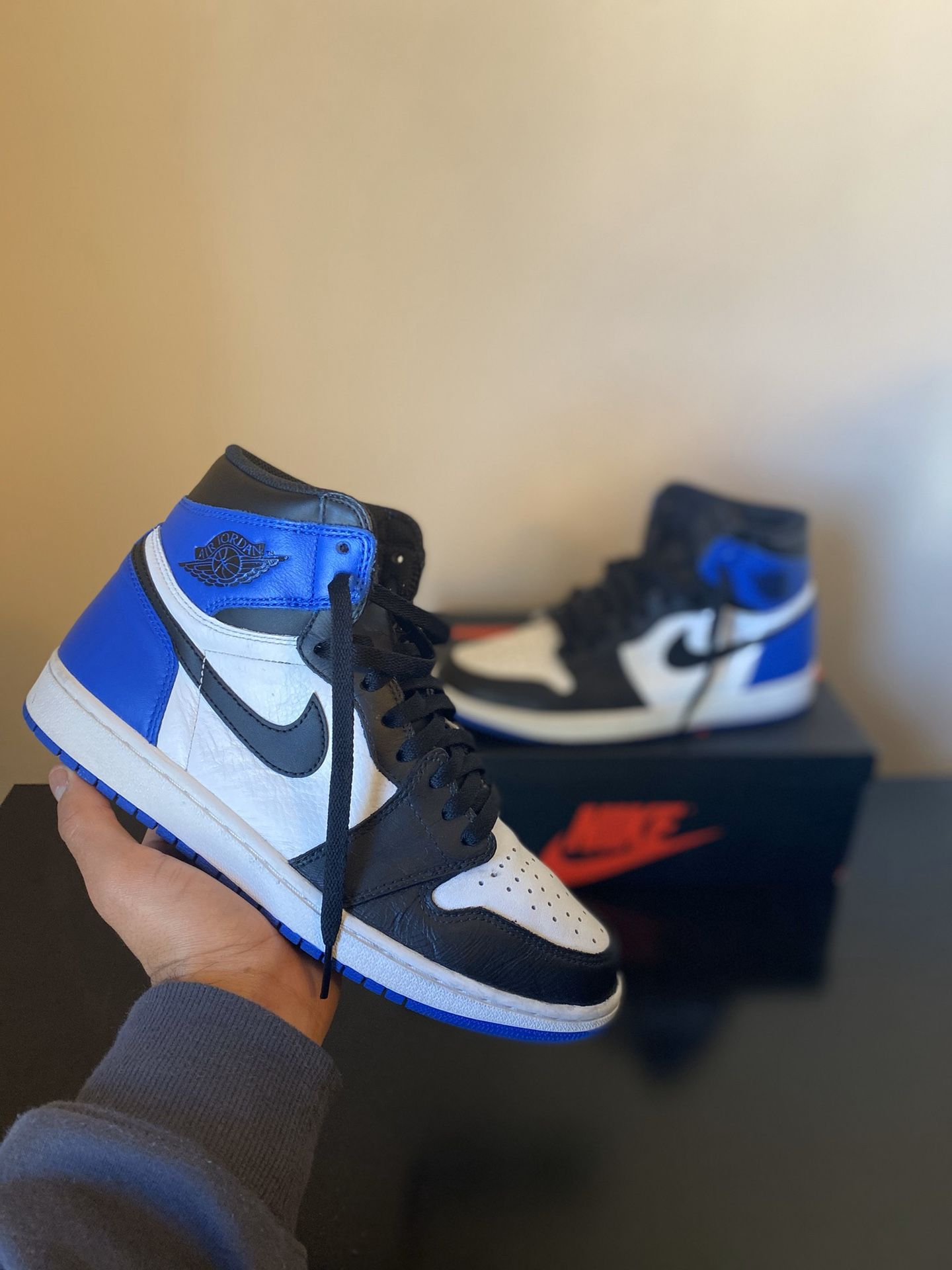 Air Jordan Retro 1 “Game Royal” size 9