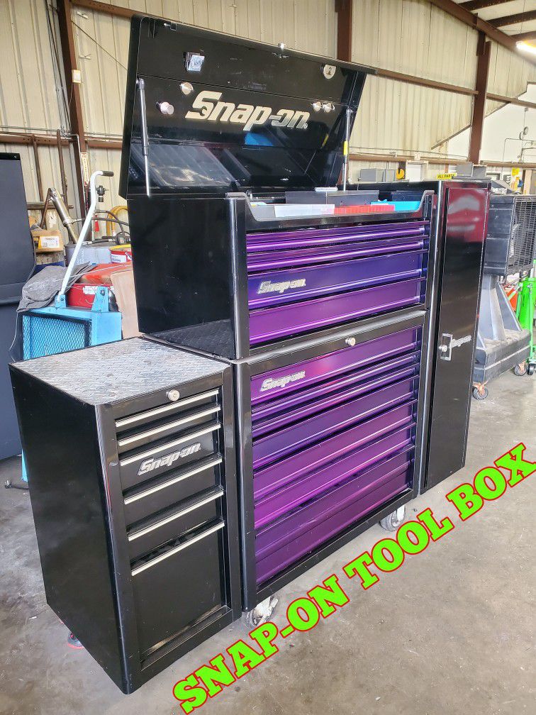SNAP ON TOOL BOX SET UP. ALL 4 PIECES. for Sale in San Bernardino, CA -  OfferUp