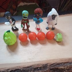 Plants Vs Zombies Action Figures By Fun-Dead 