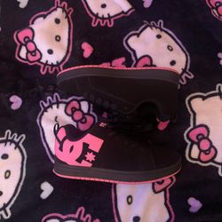 iconic pink and black trending dc court graffik sneakers