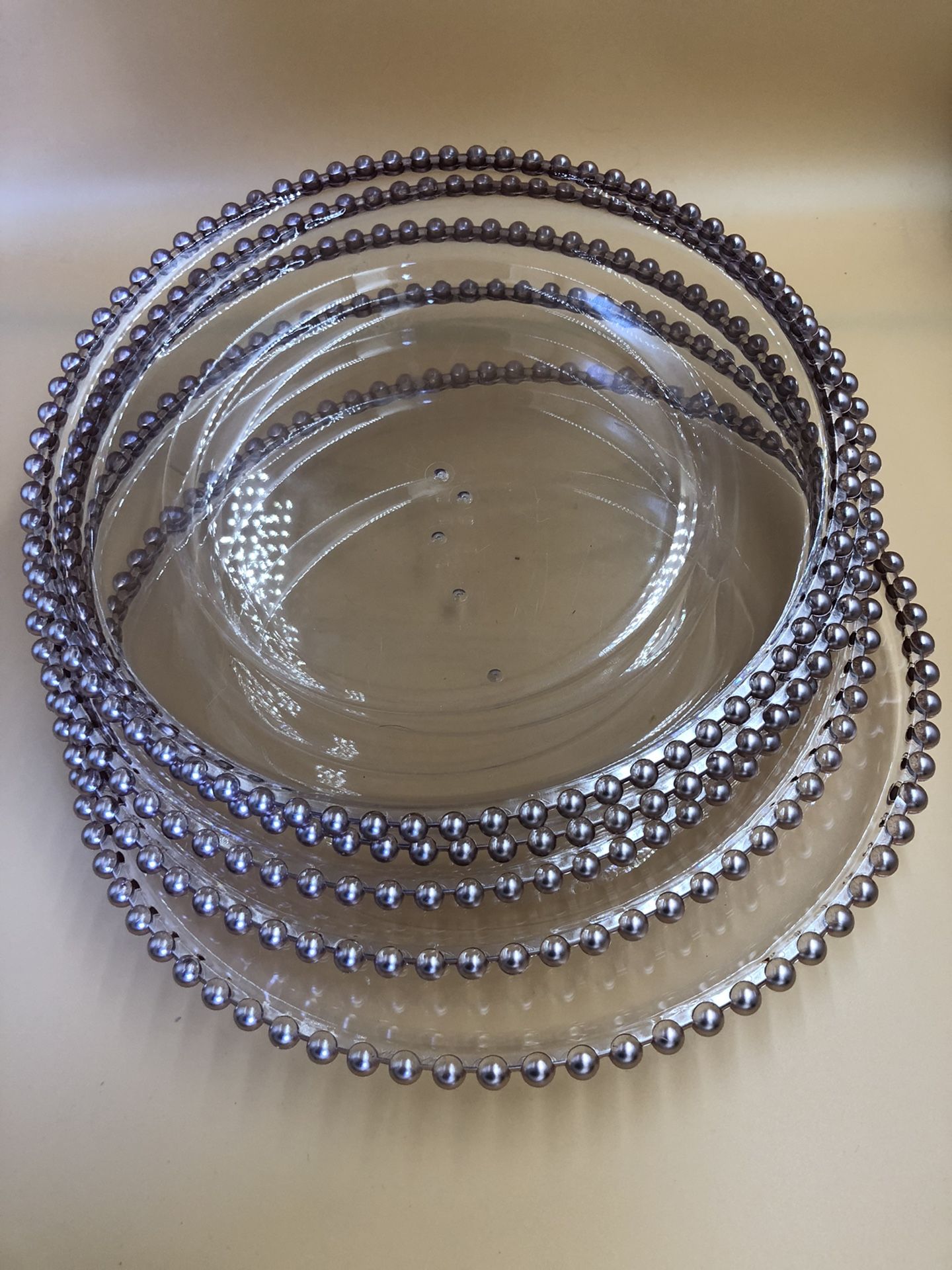 Acrylic Beaded Rim Round Charger Plates 