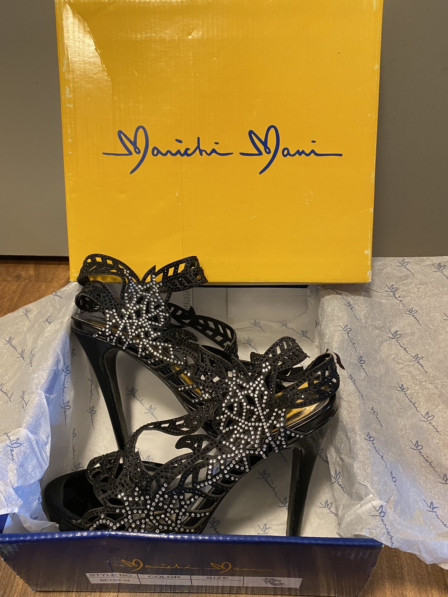 Brand New Woman’s Marichi Mani brand Black High Heel Shoes Up for Sale