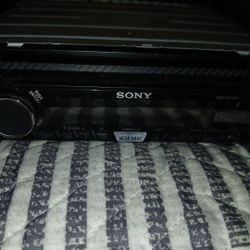 SONY CDX-G3150UP CD PLAYER