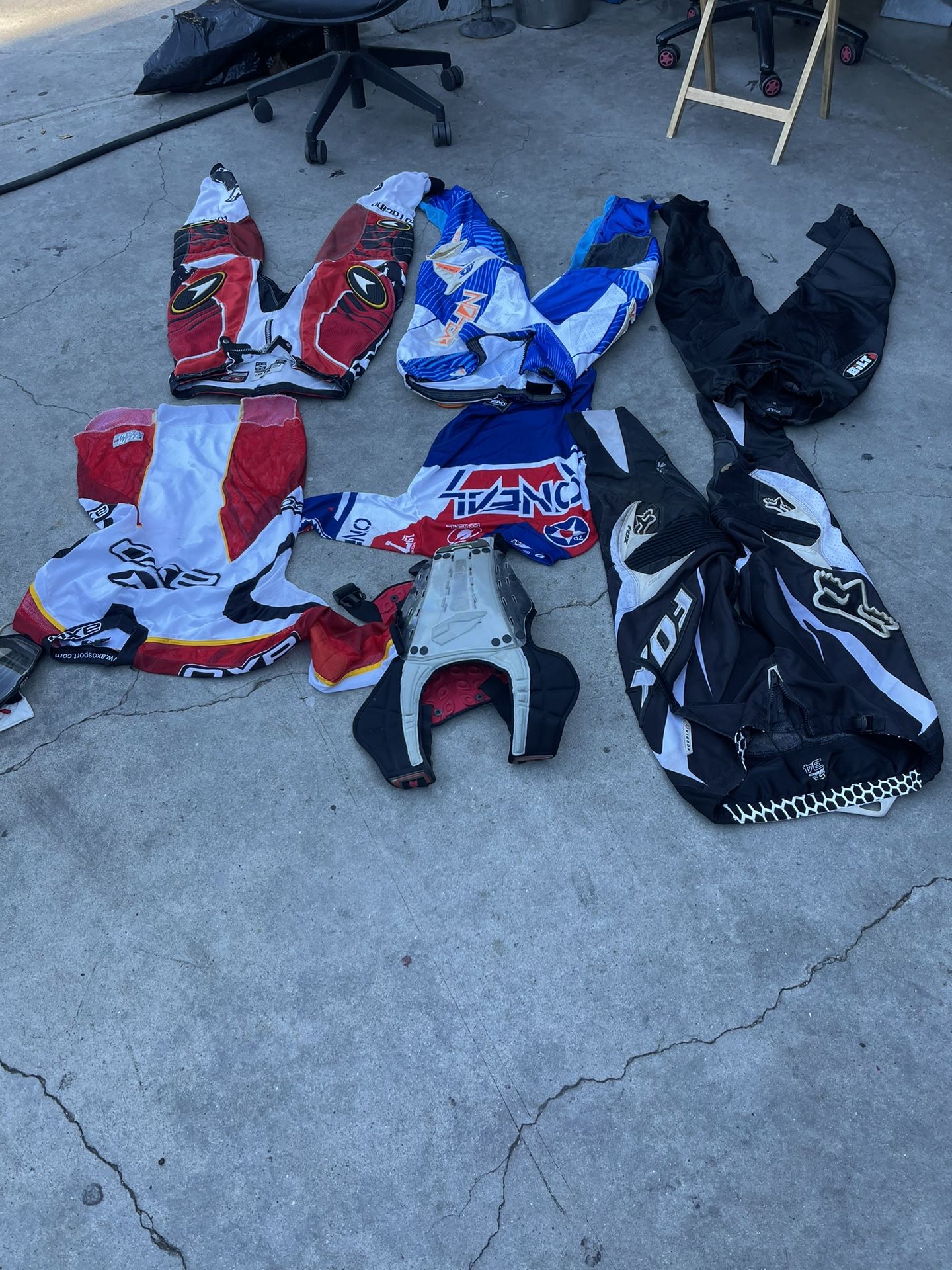 Dirtbike gear four Pants 2 jersey s Onechest protector neck, brace goggles