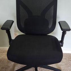 Mesh Office Chair - Like New 2025 - Costco 50% Off