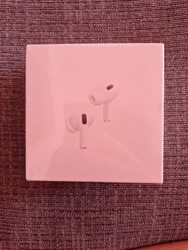 AirPods Pro (2nd Generation) With Magsafe Charging Case (USB-C)
