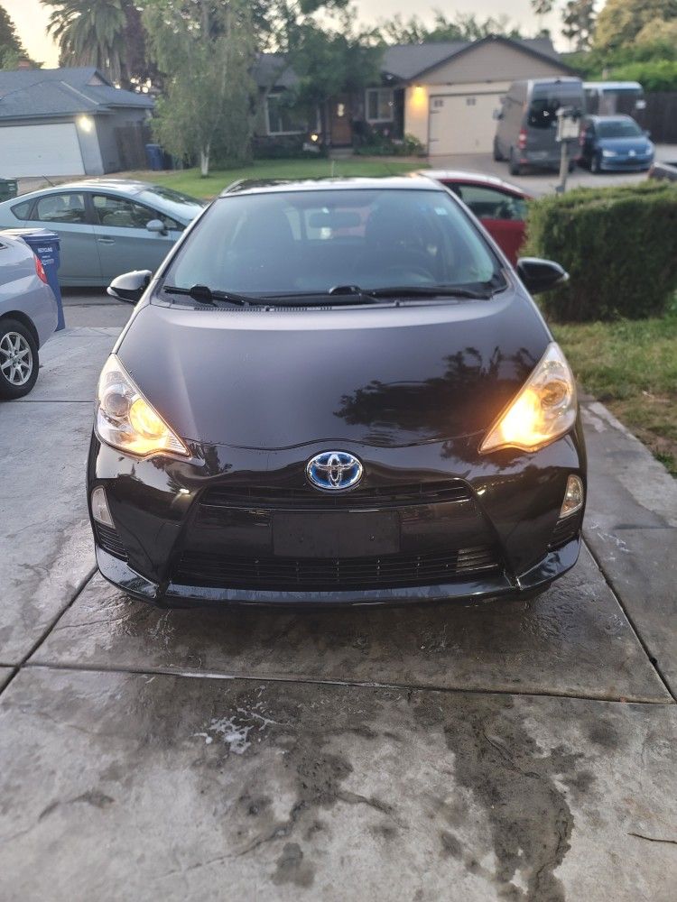2014 Toyota Prius C