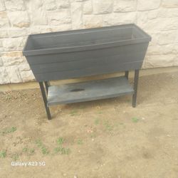 Vinyl Raised Flower Bed