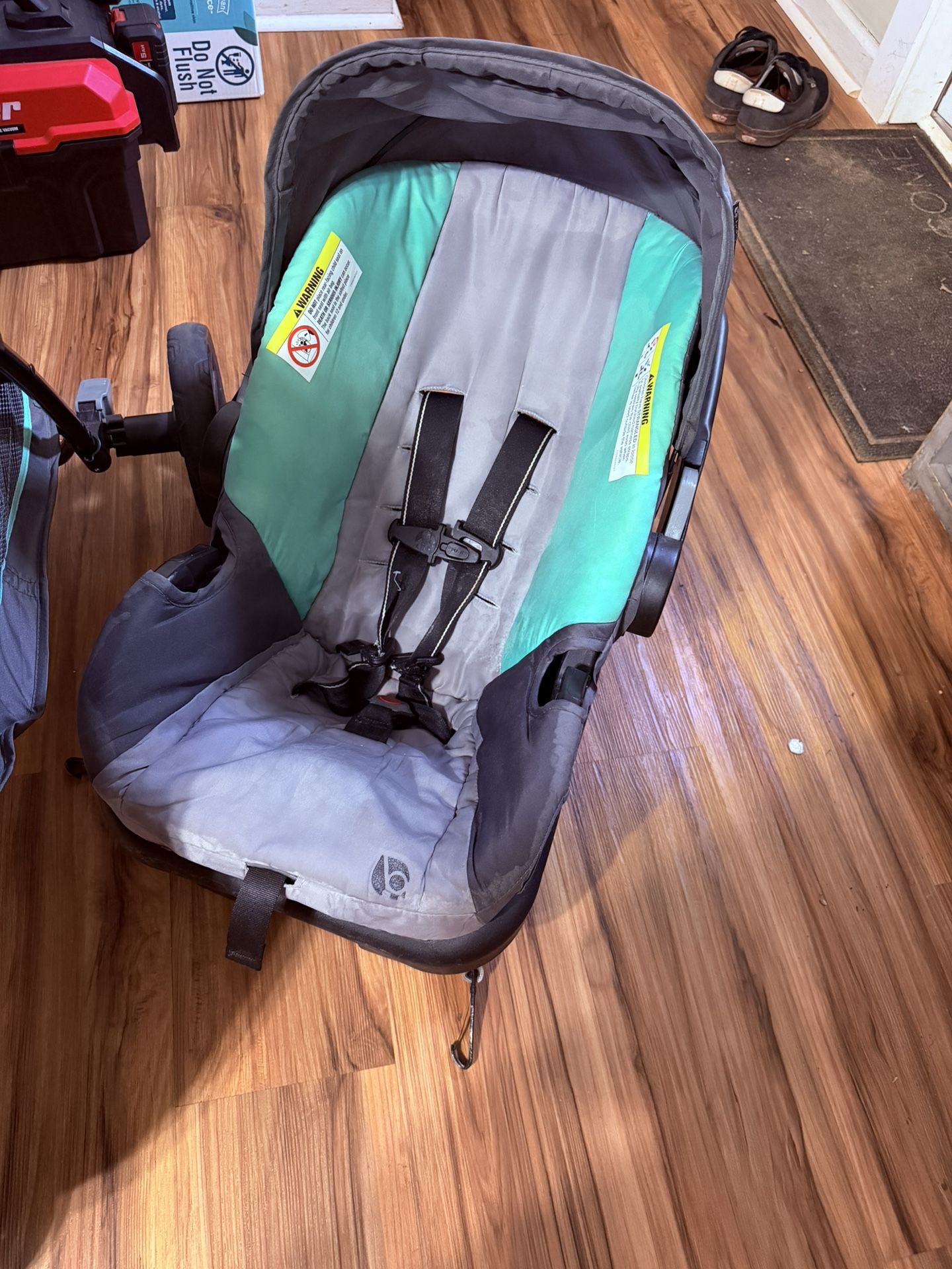 Car Seat With Base…40$