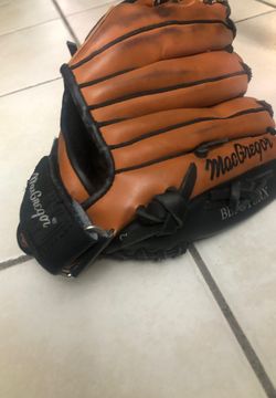 Baseball glove