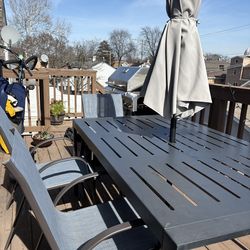 Outdoor table with chairs set