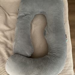 Momcozy Pregnancy Pillow 
