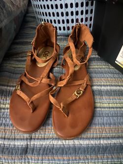 Gbg women’s Sandals size 8