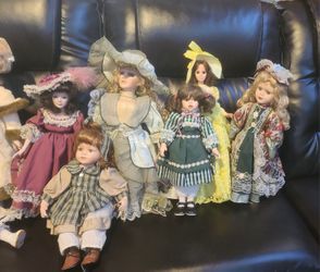 10 Vintage Porcelain Dolls collection