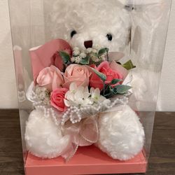 Valentine's Day Gift Bear with light up rose bouquet 💐.   