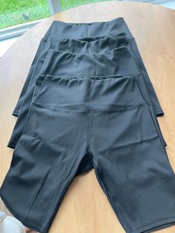 NEW 4 pack women activewear/ biker shorts