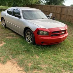 2006 Dodge Challenger (Repair Or For Parts)