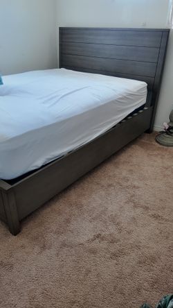 Queen Bed Frame 