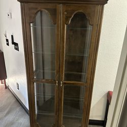 Beautiful Curio Cabinet With  Key  / And 5 Glass Shelves 