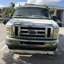 2010 Ford E-250
