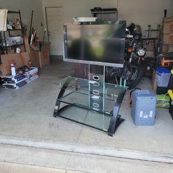 Tv Stand With 32 TV