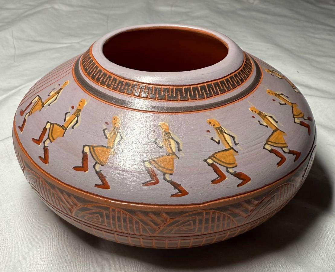 Vintage Navajo Hand Etched Pottery - Ben Billy