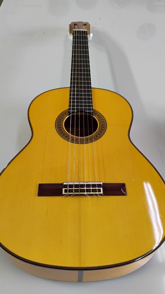 Yamaha Classical Acoustic Guitar CG-171SF