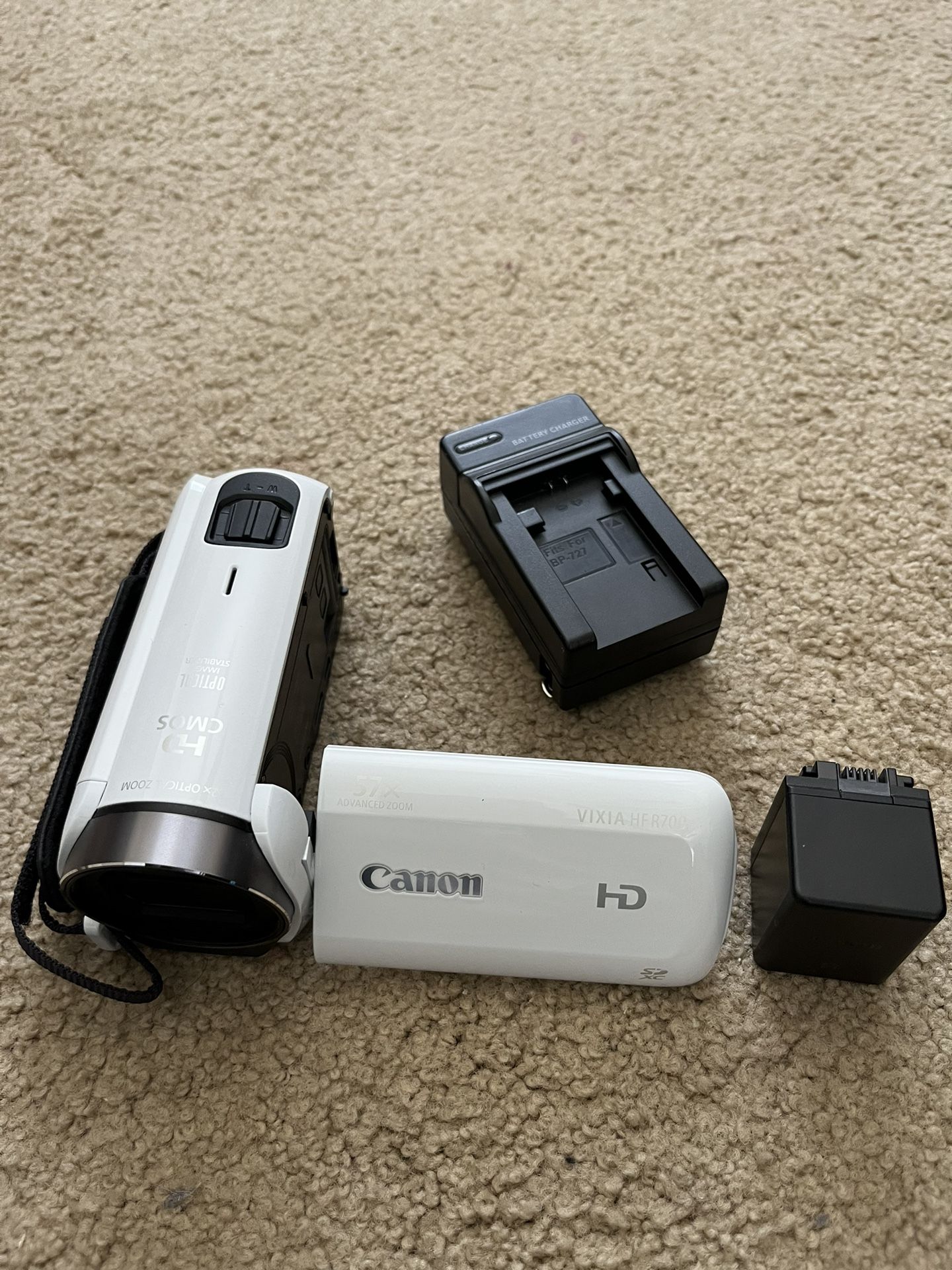 Canon Vixia HF R700